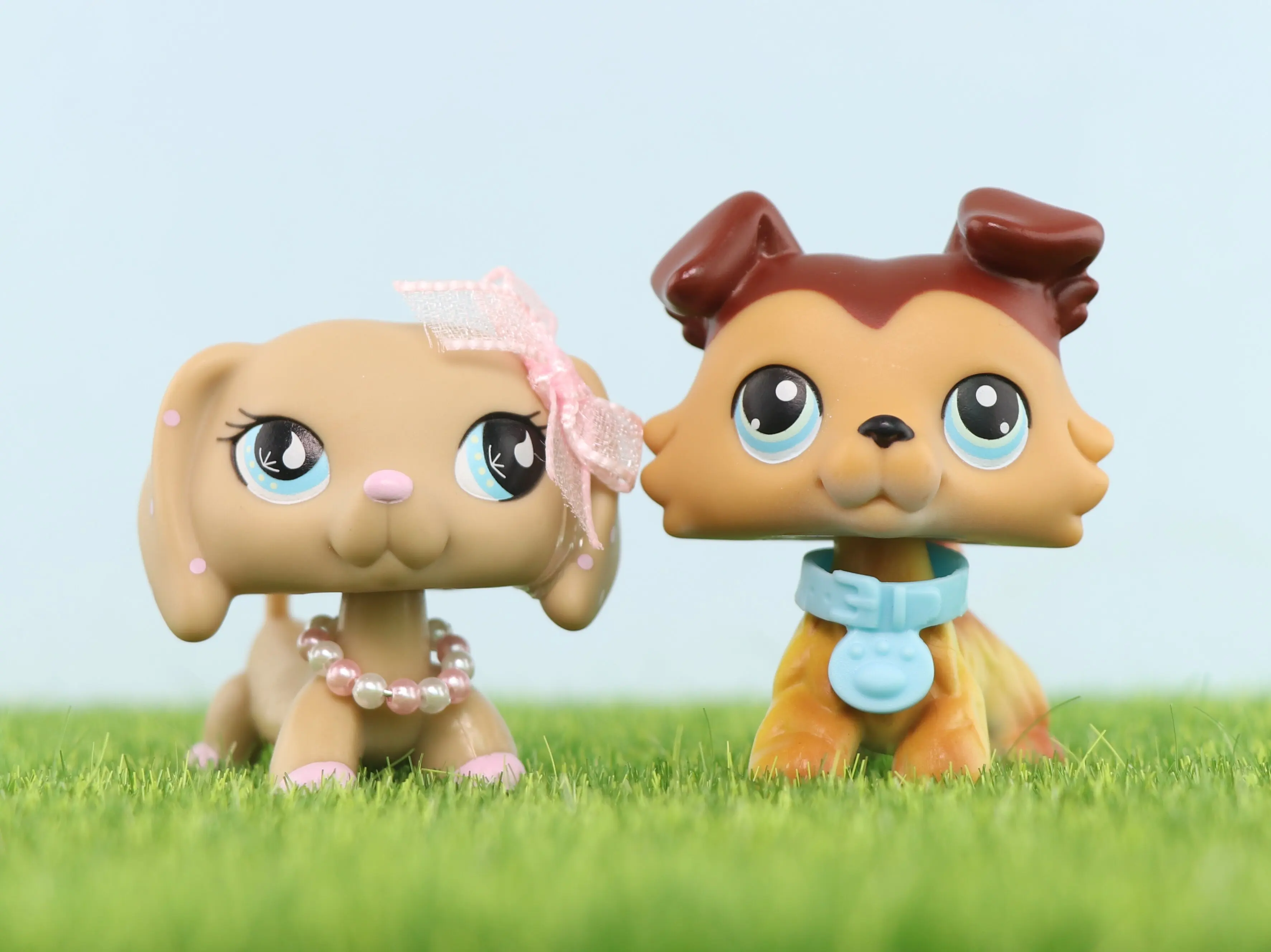 

2 pcs Toys Minilpsshop Big Eyes Bobble Head Toys Dachshund #909 Collie #58-1 Gifts for Children For lps