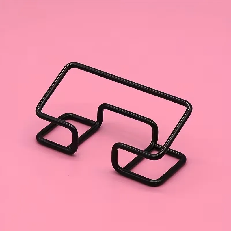1pcs Heavy-Duty Iron Business Card Holder – Elegant Black & White Design, Curved Top, Sturdy Desk Stand