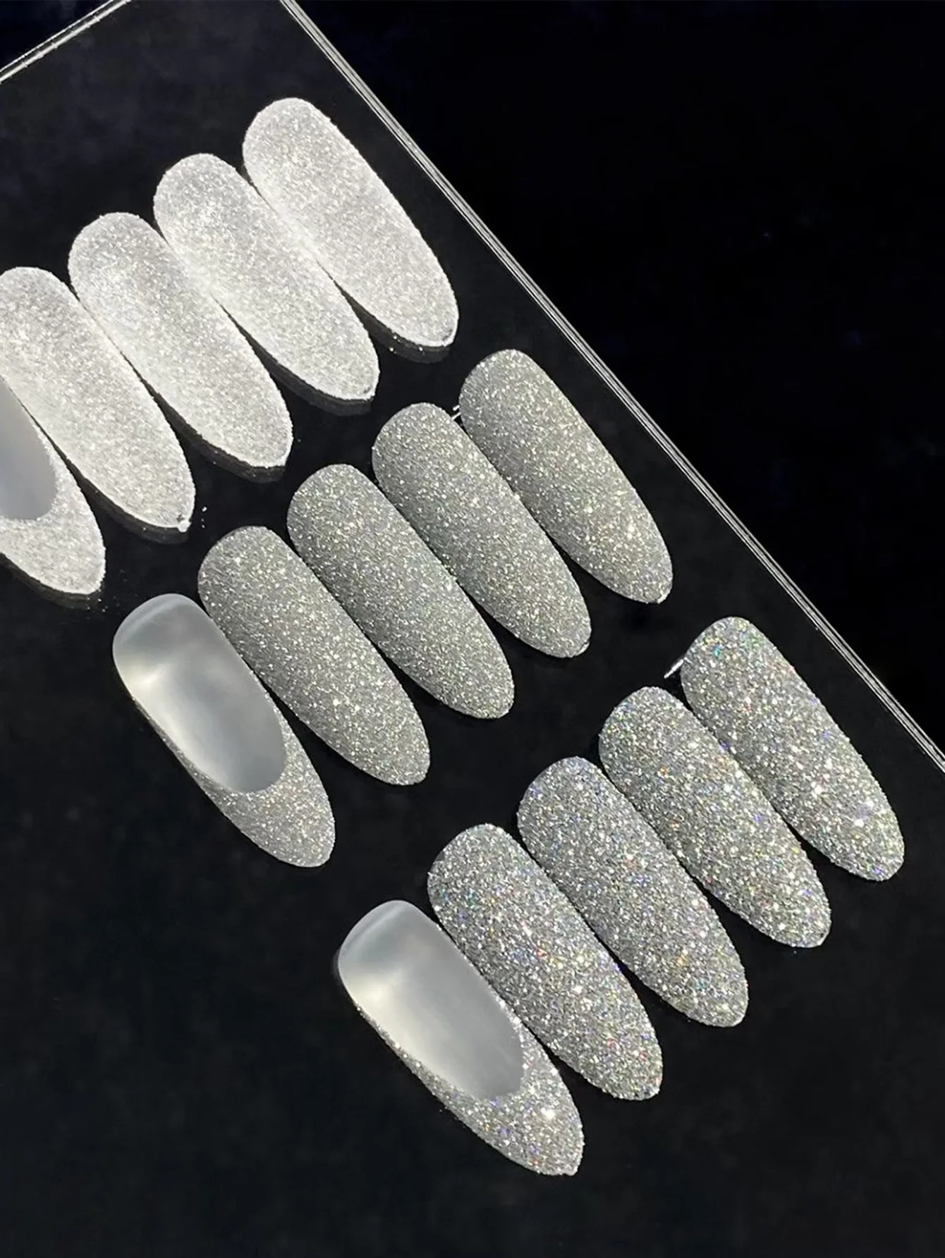 3-delige set wit en gekleurd laser strass nagellakpoeder gemengd met nail art materialen voor bruiloft nail art, mage na