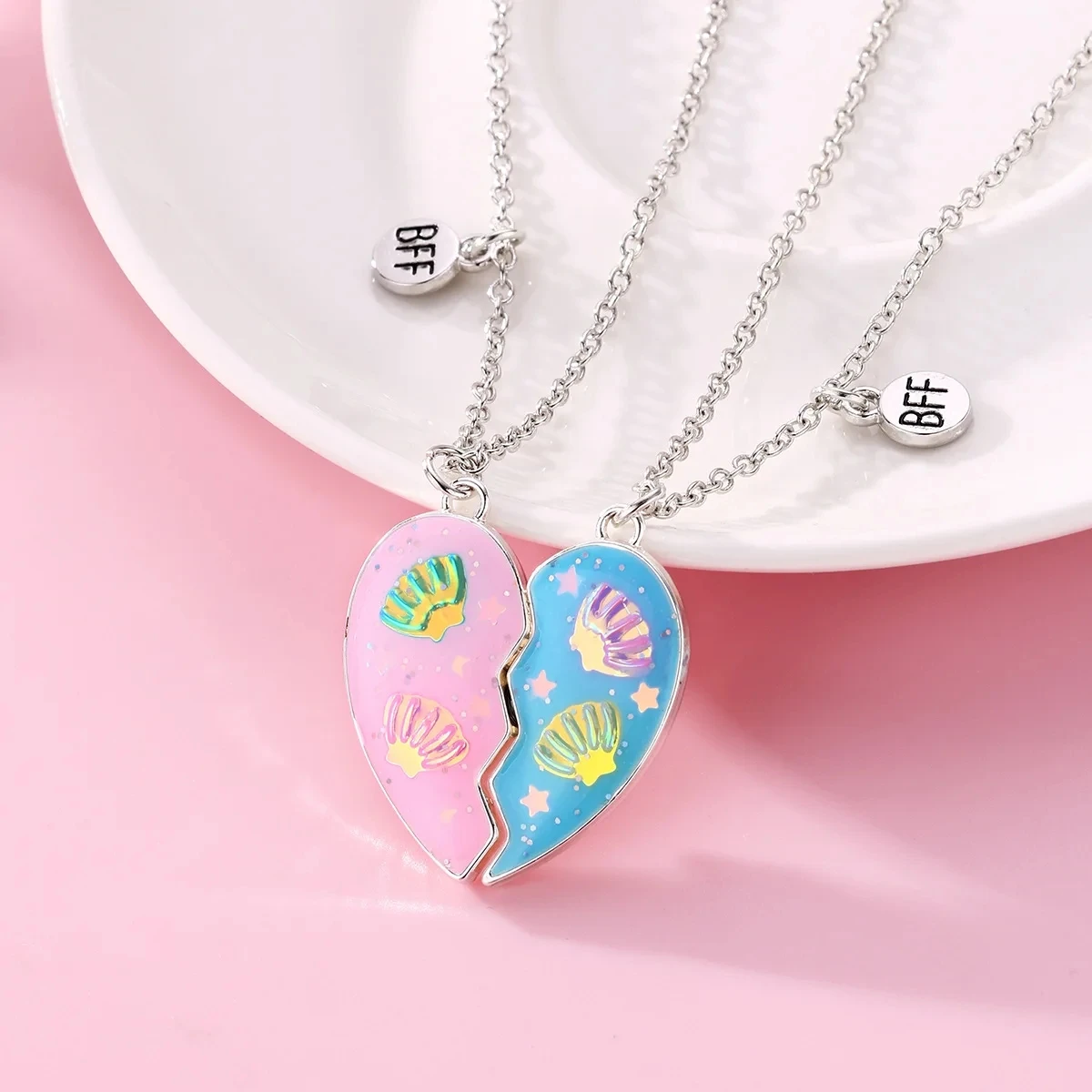 New Sequin Heart Necklaces for Women Girls Magnet Love Star BFF Charm Shinny Clavicle Chain Friendship Party Jewelry Gifts 2024