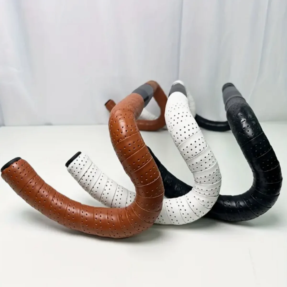 MOTSUV Road Bike Handlebar Wrap for Bicycle Handlebar with Anti-Slip, Wear-Resistant, and Shock-Absorbing Binding Straps Cycling
