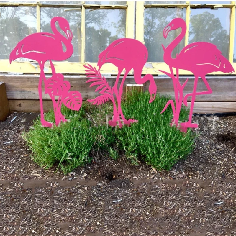 Small Pink Flamingo Garden Courtyard Stake Metal Garden Decorative Stake Flamingo Signs Ornament Outdoor Yard Lawn Decor