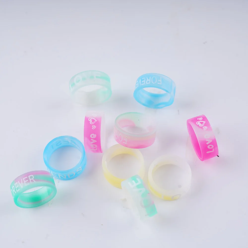 50Pcs/Lot Fashion Colorful Flexible Silicone Luminous Rubber Sport Finger Ring Jewelry For Women Men Jesus Heart Hypoallergenic