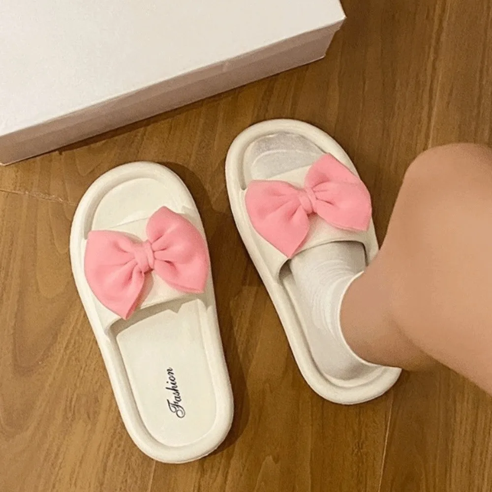 

Универсальные тапочки с бантом из мультфильма, шлепанцы на платформе с 3D бантом, нескользящая толстая верхняя обувь, летняя пляжная обувь
