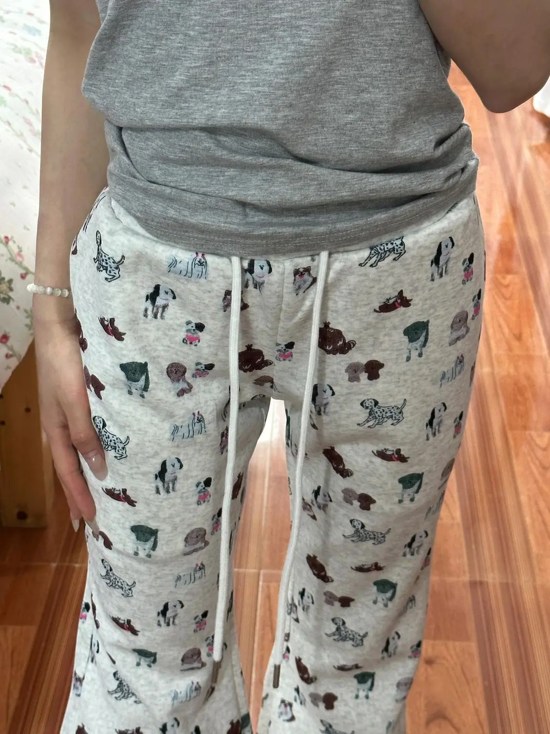 Cartoon full print puppy micro flared pants for women's summer 2025 new high waisted slim fit versatile lazy sports casual pants