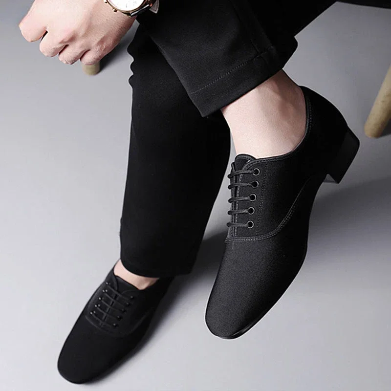 Ballroom Latin Dance Shoes Men Jazz Shoe Sneakers for Men Low Heel Professional or Practice Dancing Shoes Oxford Cloth