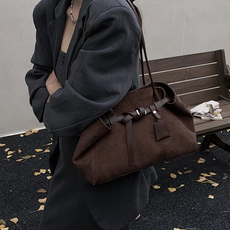 

Женская сумка-тоут 2026: Новинка осенне-зимнего сезона, винтажный нишевый дизайн, сумка через плечо, повседневная городская сумка, модная повседневная сумочка, подарок для девушки