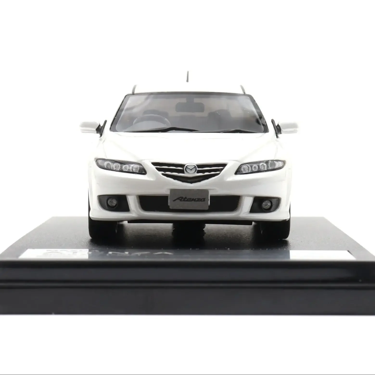 1/43 Scale Resin Collector's Model For J-43562 MAZDA ATENZA Sports 23S 2002 Classic Vehicles Car Model Toy Collection Decoration