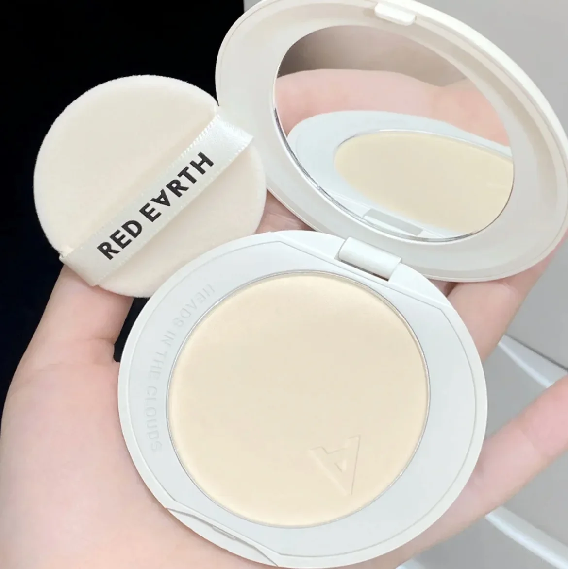 RedEarth Cipria in polvere Cipria anti-anello Impostazione Trucco complementare Non rimozione del fondotinta per trucco Cuscino cosmetico compatto
