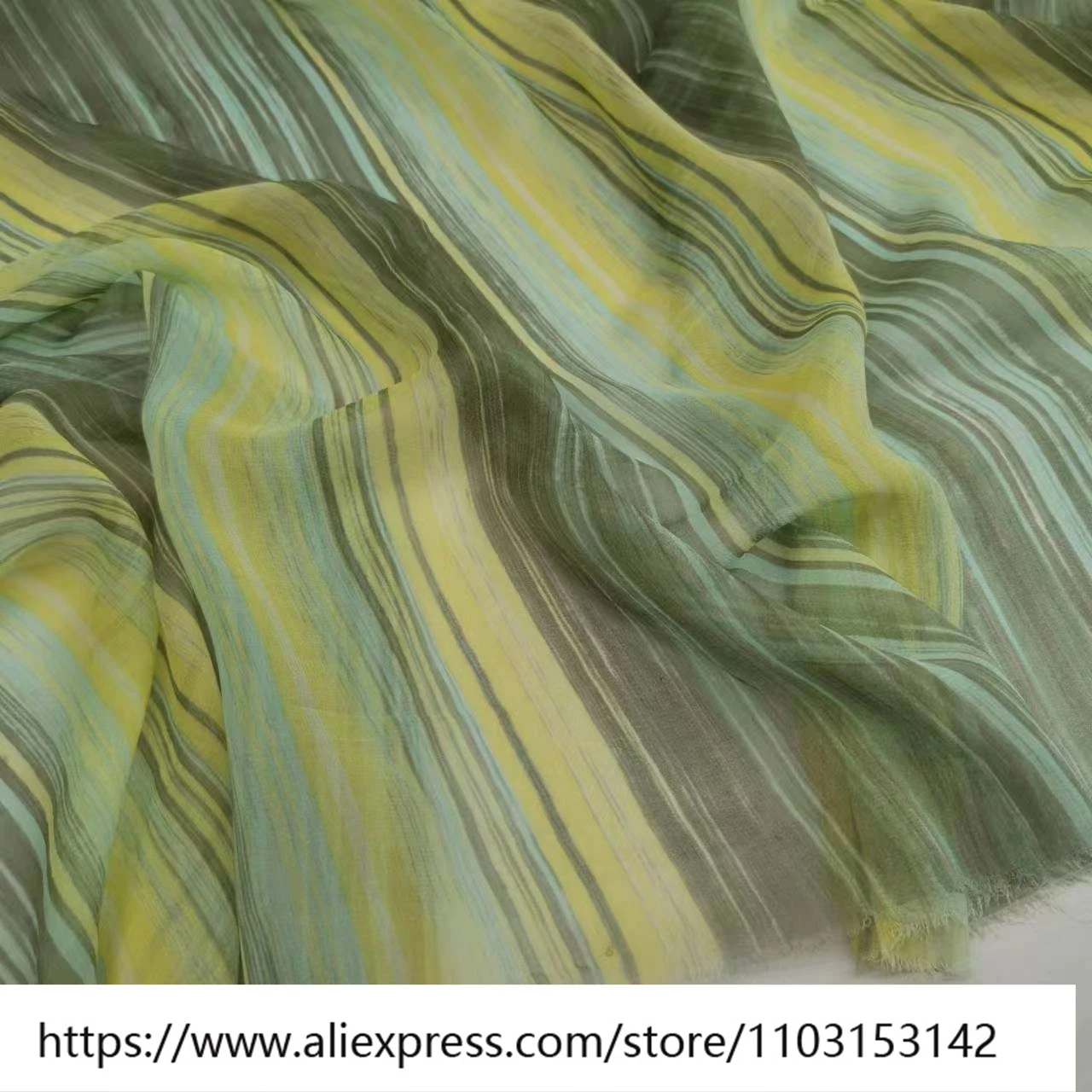 

Summer Light and Slightly Transparent Silk Qiao Qi Striped Fabric Fashion Cloth
