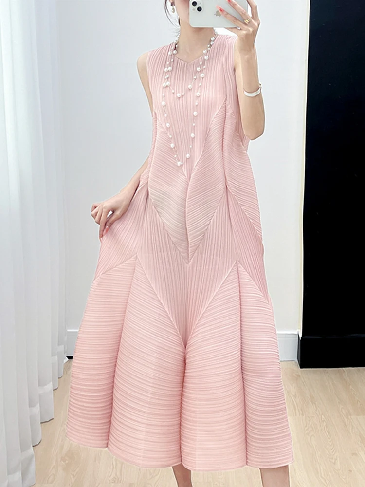 

Elegant Pure Color Women's Skirt Comfortable Pleated Design Simple Flower Bud Shape Age-Defying Commute Style A-Line Dress