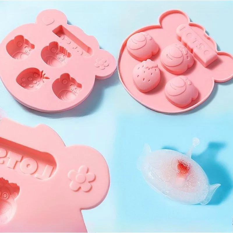 MINISO Winnie The Pooh Soft Silicone Ice Grid Mold Homemade Cartoon Anime Accessories Alien Shaped Ice Cube Tools Baking Tools