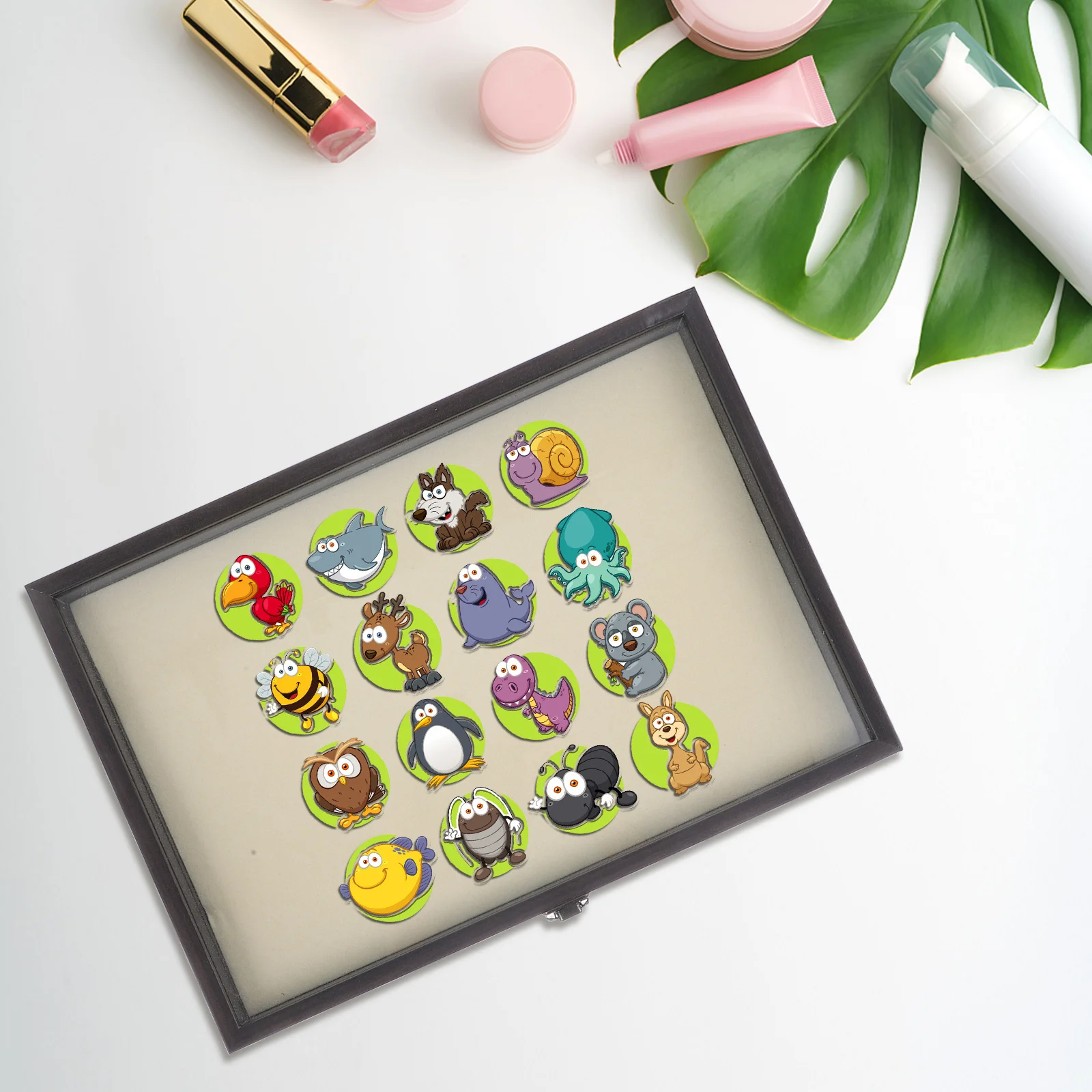 

Стильная брошь, витрина для булавок, настольная шкатулка для драгоценностей, органайзер, безопасный материал для булавок, медалей, браслетов, домашнего офиса