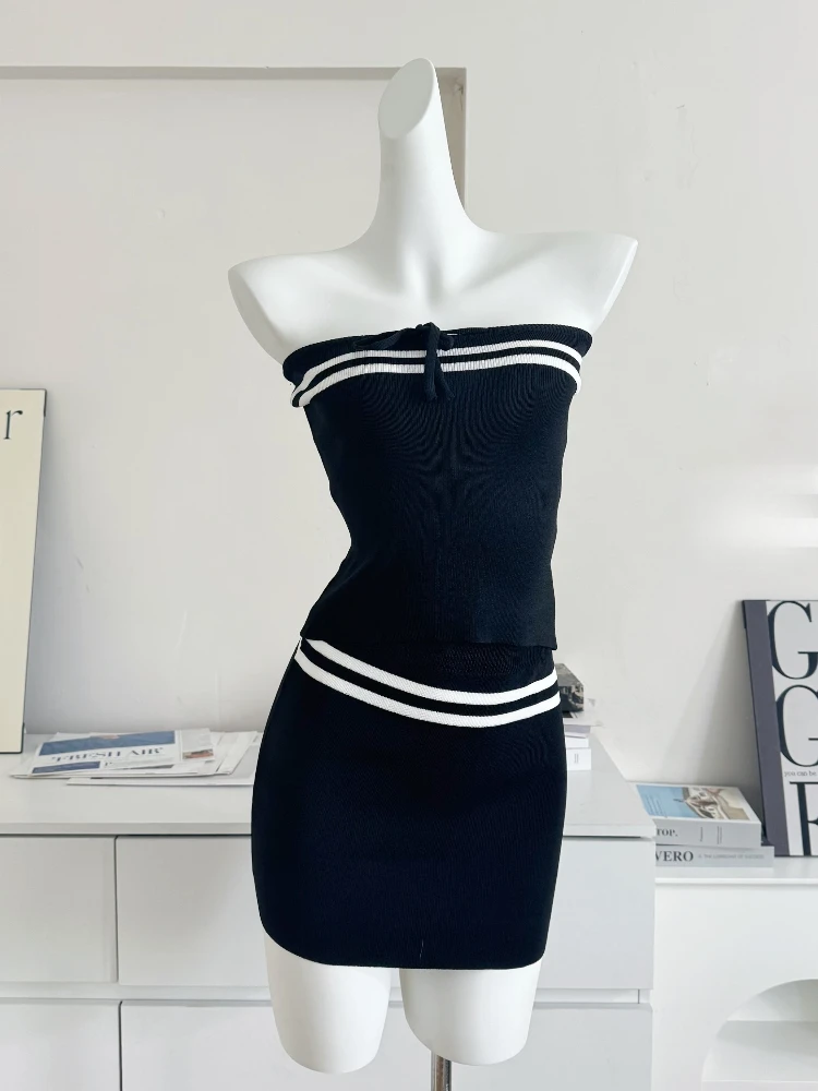 Sexy menina quente preto retalhos conjunto de 2 peças verão um ombro listrado topo + mini saia terno harajuku y2k design conjuntos de malha feminino