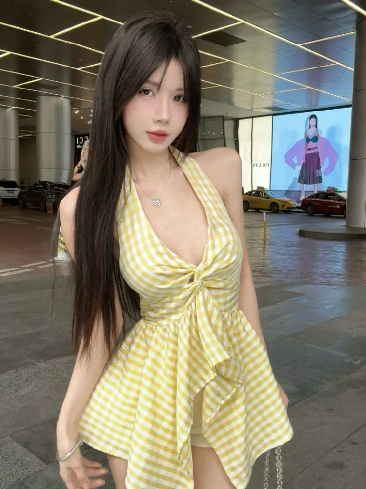 Sweet And Spicy Hong Kong Style Checkered Neck Hanging Design Slimming Twist Top Trendy Vest Korean Style Fitted Korean Version