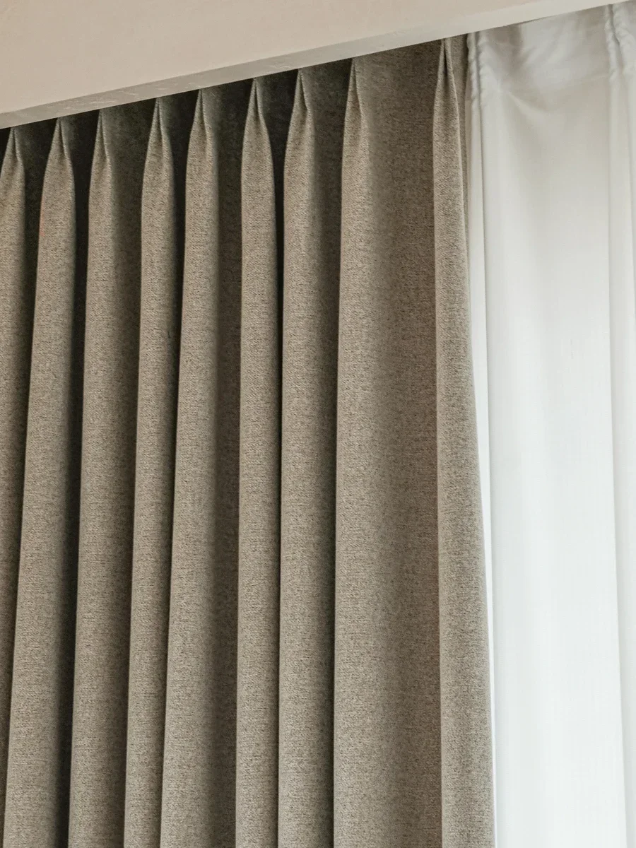 Customized Solid Color Cotton and Linen Blackout and Sound Insulation Curtains for Living Room Bedroom French Window Balcony