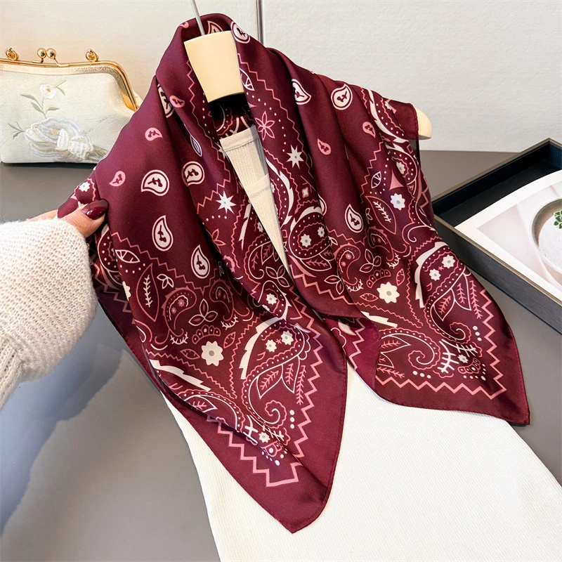 

Новый атласный шарф с узором пейсли 2026 года для женщин: квадратные повязки для волос, фуляры, женские банданы, платки на шею, повязки на голову