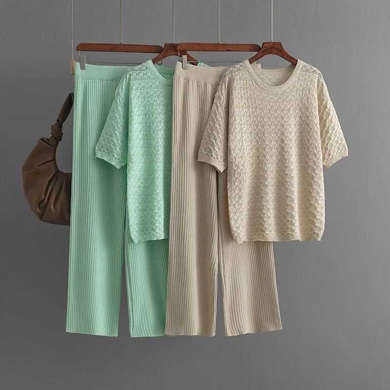 

New solid color hollow out casual round neck fashionable suit short sleeved pants knitted two-piece set
