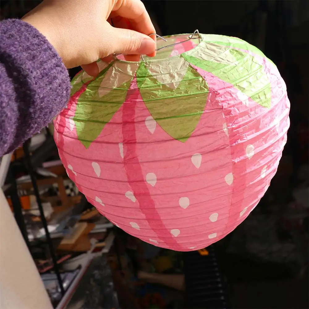 3D Pink Strawberry Lantern Handheld Special-shaped Paper Lantern Ornament Fruit Theme Hanging Lantern Ball DIY Kindergarten