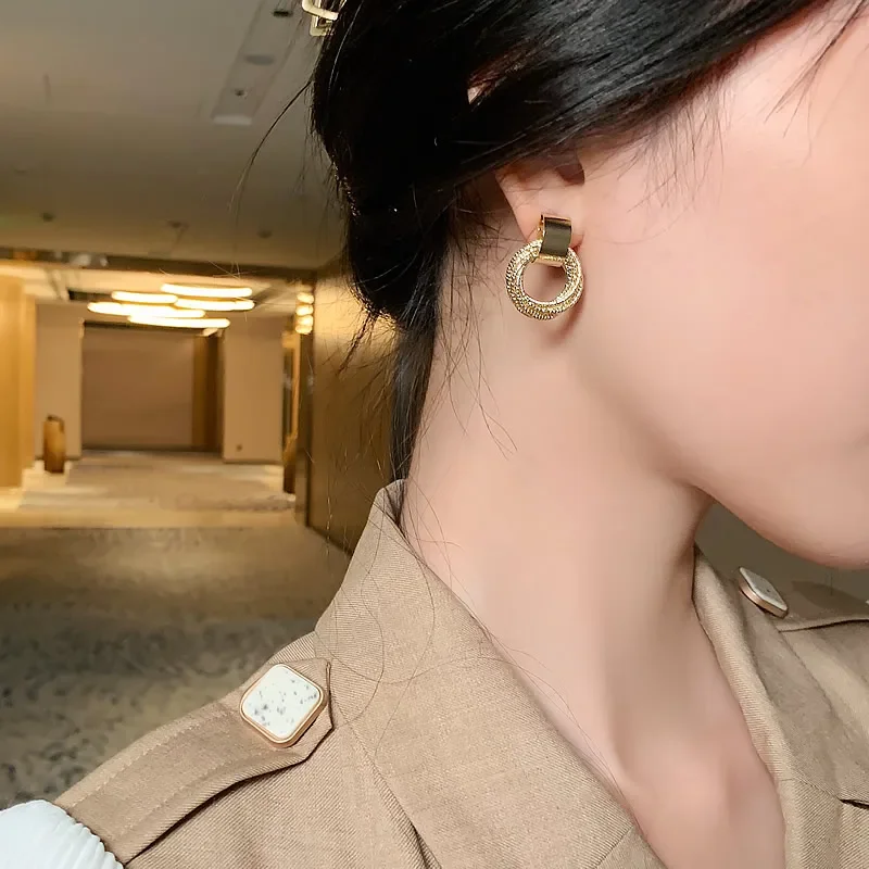 Retro Metallic Gold Colour Multiple Small Circle Pendant Earrings 2024 Jewelry fashion Wedding Party Unusual Earrings For Woman