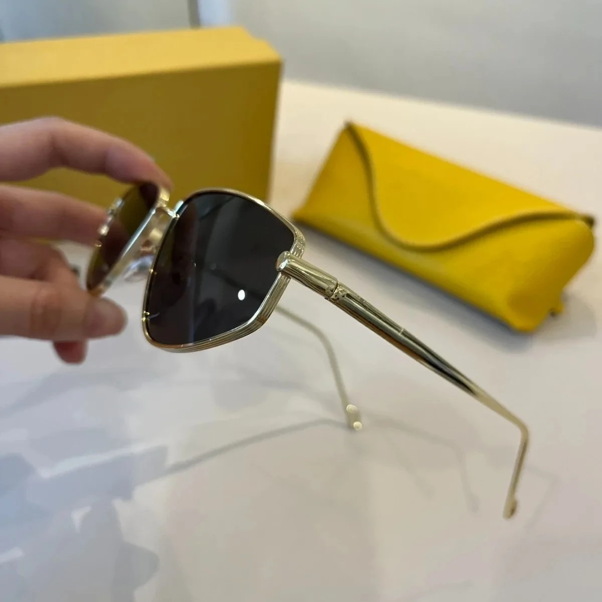 

Designer Style Fashion Sun Sunglasses Eye Protection Day and Night Goggles Fishing Sunglasses