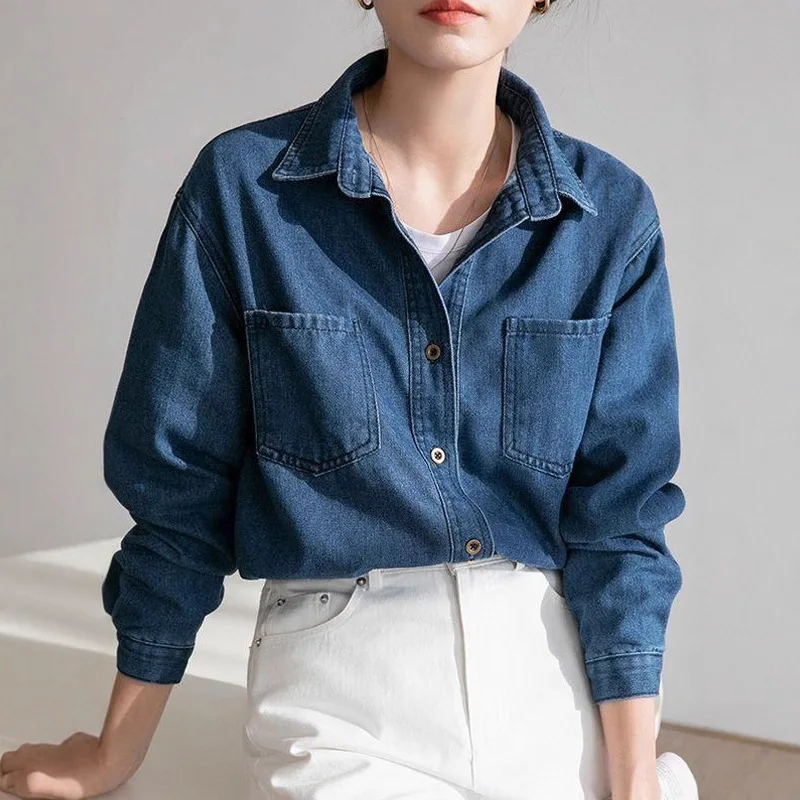 

Women's Loose Fit Classic Denim Shirt Versatile Top Comfortable Casual Style Long Sleeve Cotton Turn-down Collar Spring