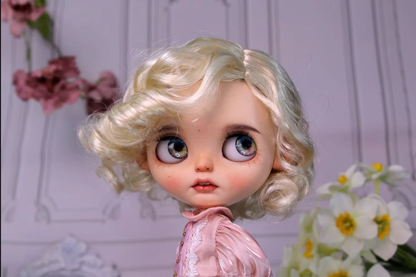 Blythes Doll Emulation Hair Fits a 1/6 Size Fashionable Western-style Imitation of Miss Horse Vintage Classic Curly Pale Blonde