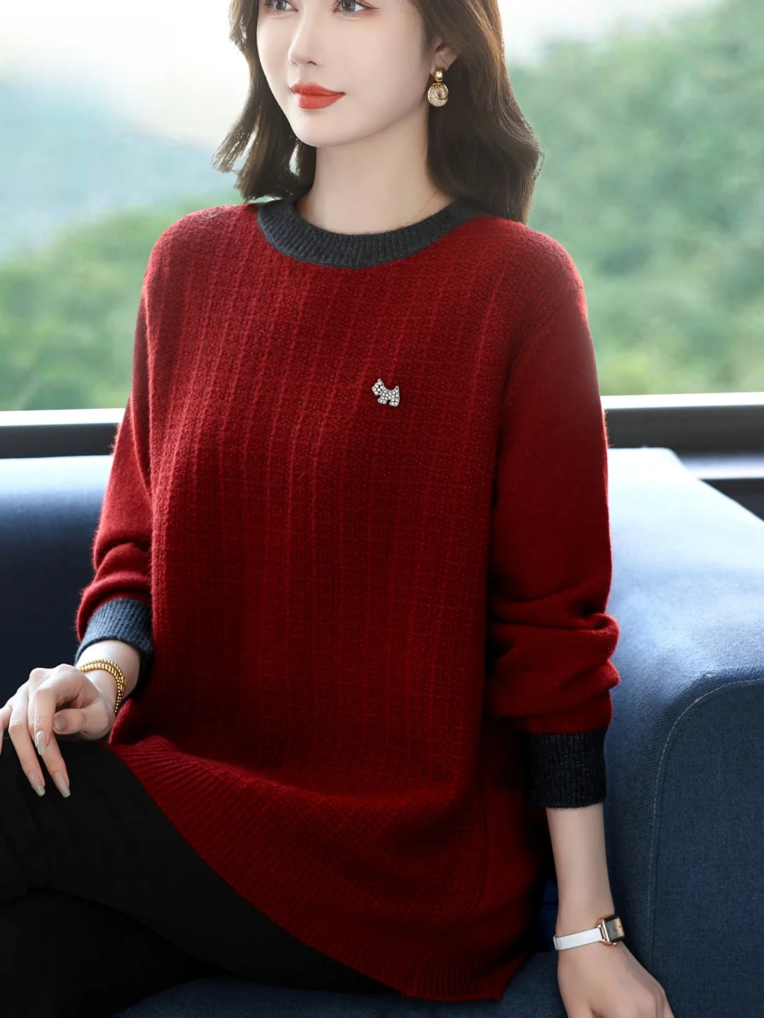 

Autumn Winter Women's round Ne Color Blo Knitwear Loose Slimming Base irt Mid-Length Faionable ly Clothing