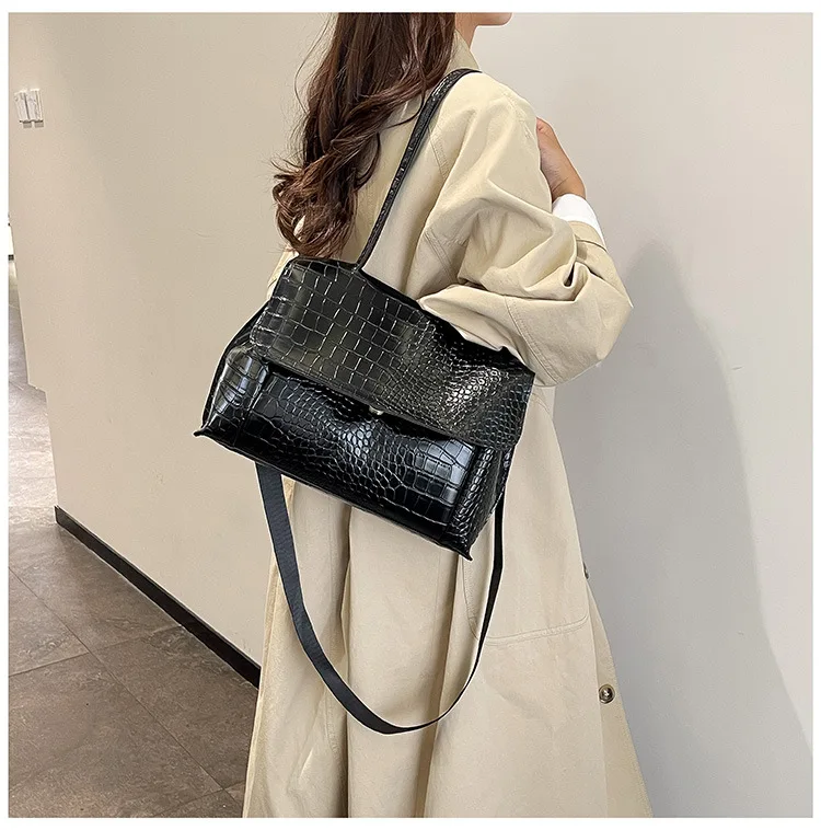 Versatile New Women Handbags Single Shoulder Crossbody Large Capacity Travel Tote Canvas Bag Hot Selling Tote Bag