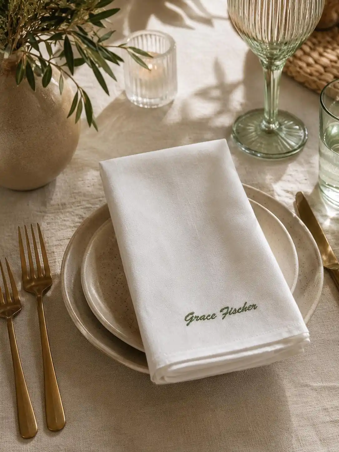 10 Custom Embroidered Napkins with Names |   High-End Custom Tablecloths, Embroidered Gifts, Restaurant Custom Tablecloths, Embroidery, French-Style Tablecloths, Anniversary Decorative Tablecloths, Customizable, Start with Your Name to Create Your Own Personalized Gift, Each Custom Order Carries a Unique Story, Simple Design, Exquisite Embroidery.