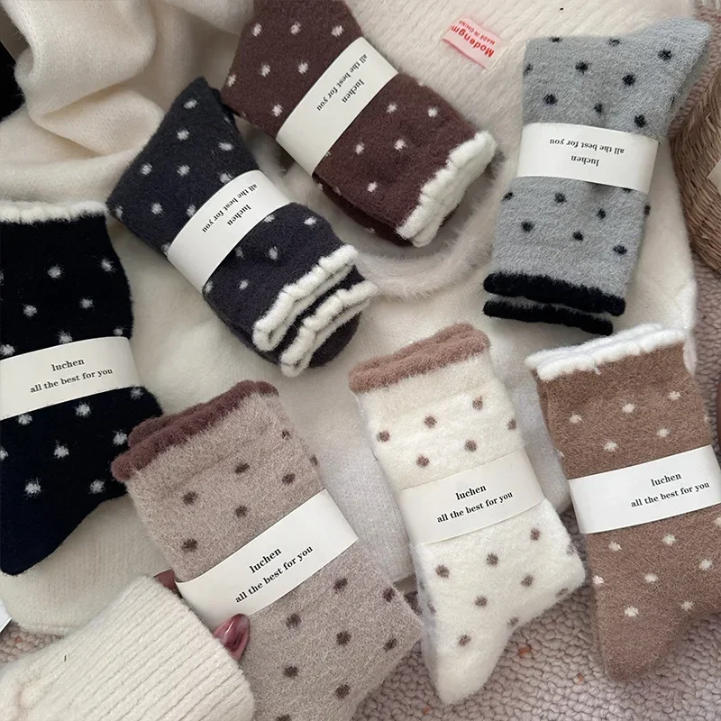 Winter Warm Thickened Polka Dot Plush Socks Women Girls Mid-calf Socks Fall Thickened Padded Warm Socks Home Sleep Floor Sox