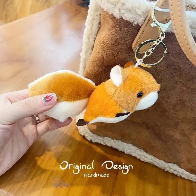 Autumn and winter squirrel key chain pendant men and women cute couple bag pendant cartoon brooch plush doll