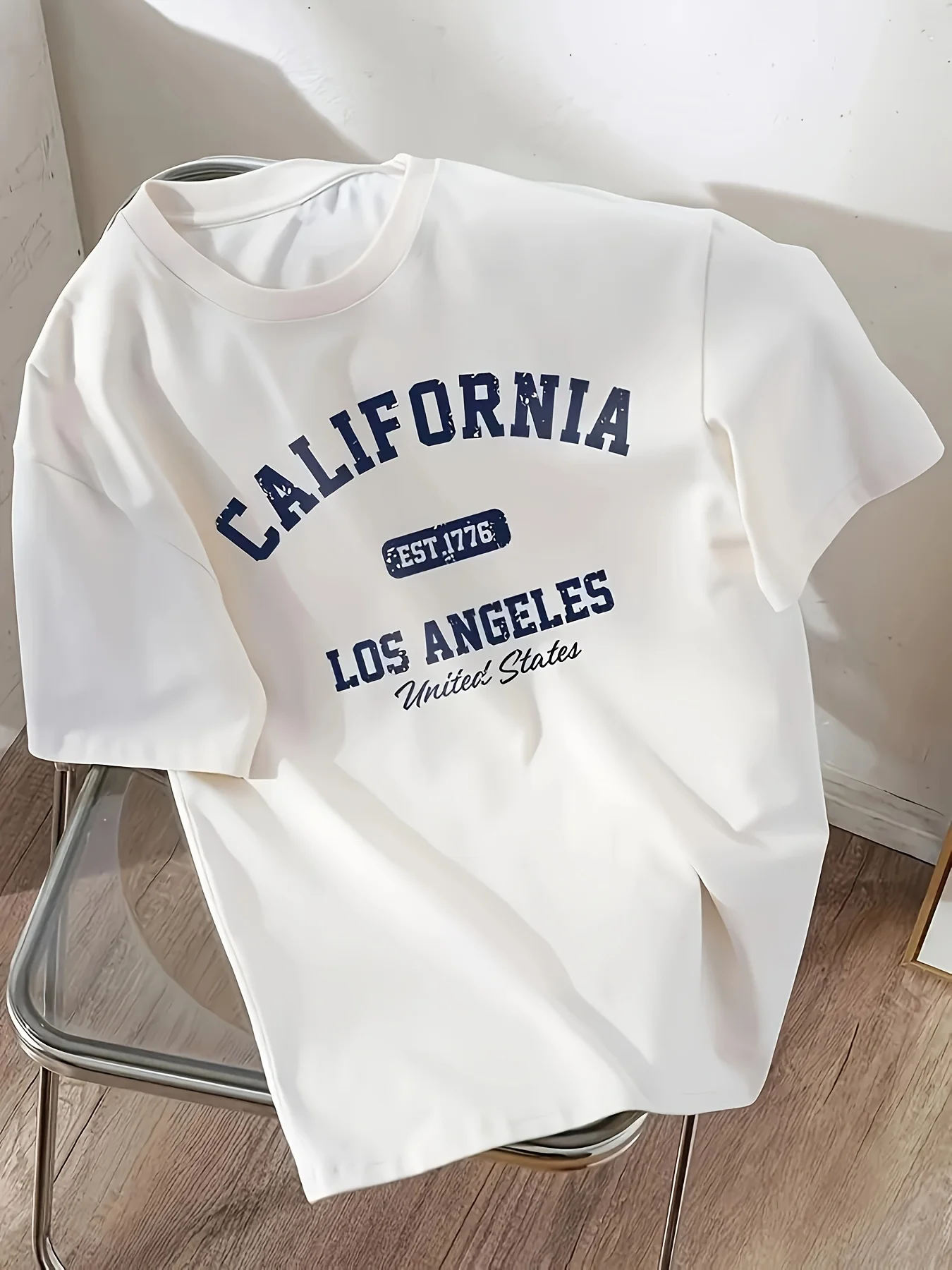 California Los Angeles Women's Tee - Retro US City Graphic, Casual Preppy Top