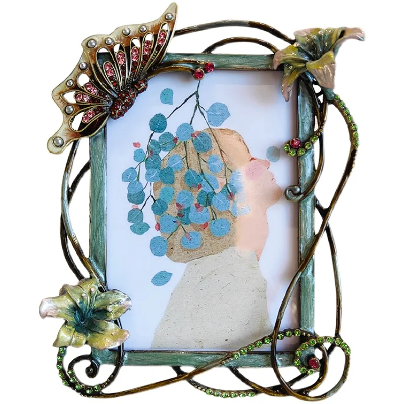 Three-dimensional morning glory enamel photo frame European retro pastoral cute butterfly photo frame 5-inch creative metal tabl