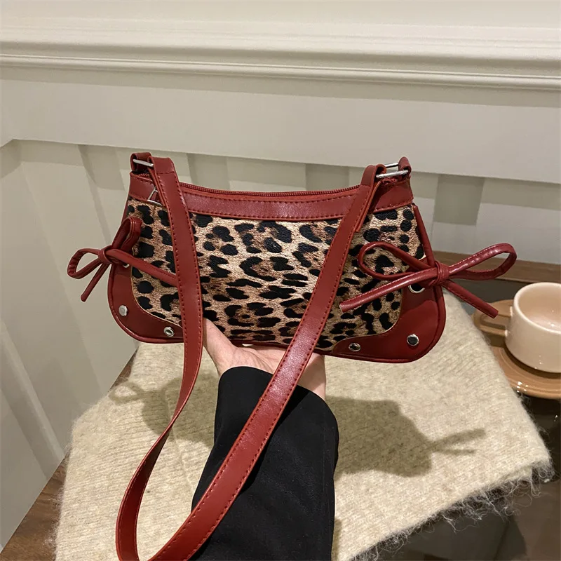 

Underarm Shoulder Bag Fashionable Crossbody Bag for Women Designer Bags Hand-held Small Bag Purse and Handbags Сумка Женская Sac