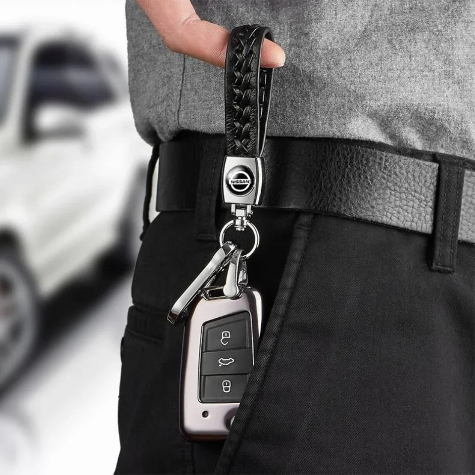 Car Keychain Key Rings Pendant Holder for Nissan Qashqai Elgrand Leaf Juke Patrol Micra X Trail Tiida Navara Nismo Note Teana