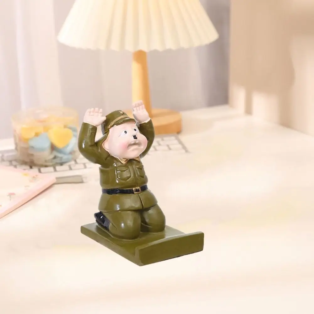 

Resin Cartoon Phone Holder Anti-slip Figure Toys Kneeling Mobile Phone Stand Multi-functional Portable Cell Phone Bracket