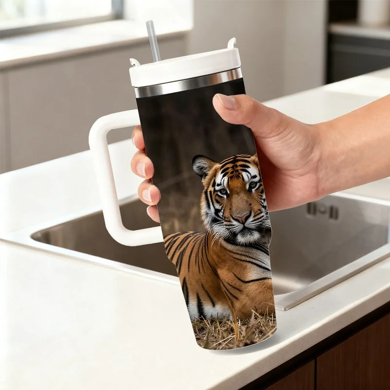 40Oz Stainless Steel Insulated Tumbler, Digital Printed Alert Lying Tiger Pattern, Durable Heat And Cold Retention Drink Cup for Daily Outdoor And Office Use