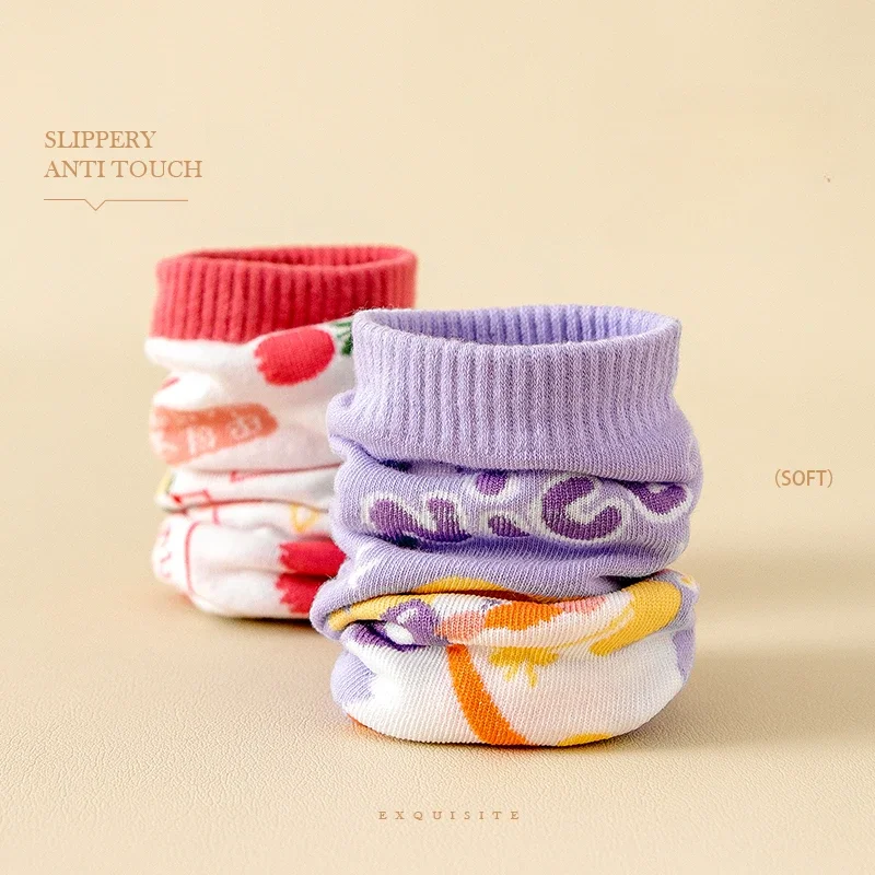 5 Pairs Yoga Pilates Cotton Socks with Separate Fingers Five Finger Socks Women Cartoon Cute Kawaii Sports Gym Socks Midi Tube
