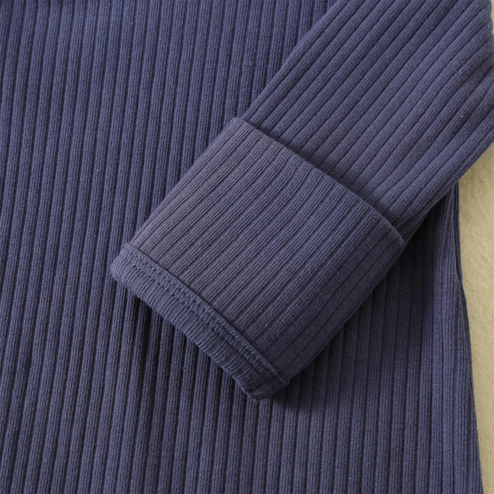 بيجامة بأكمام طويلة للربيع والخريف للأطفال الصغار من الأولاد والبنات ملابس منزلية ملابس نوم بلون سادة وسحاب مضلع