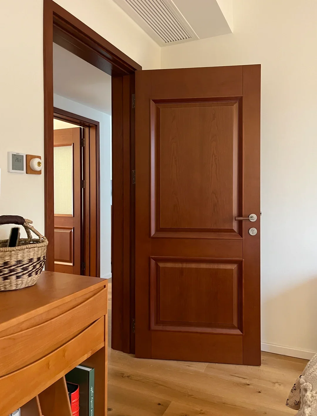 Modern Custom Interior Doors with Frame Soundproof Wood Door for Indoor Swing Doors Finished Surface Dining Bedroom Apartment