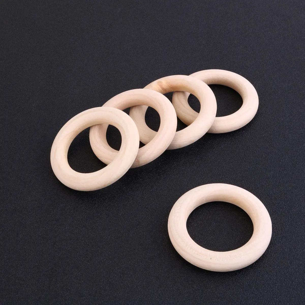 

40pcs Wooden Rings Craft Accessories Smooth Unfinished Bamboo DIY Hanging Pendant Sewing Tools Jewelry Making Crochet Ornaments