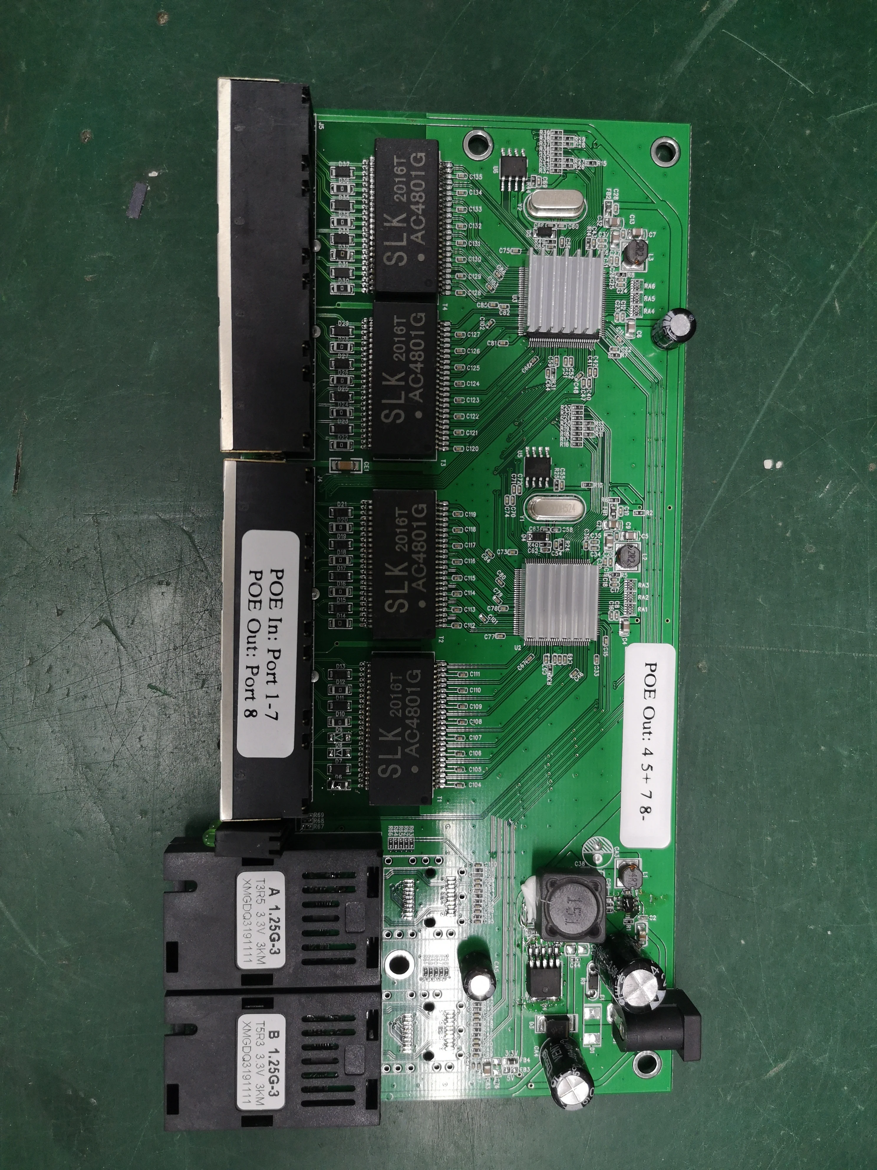 Ters POE anahtarı 10/100/1000M Gigabit Ethernet anahtarı 8 RJ45 UTP artı 2 SC Fiber portu RPOE anahtarı PCB kartı 3KM