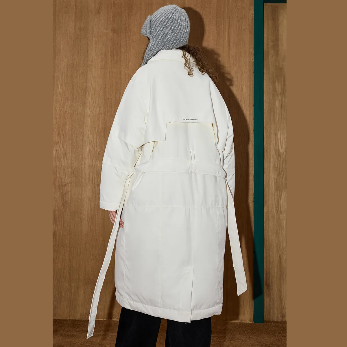 Coolhut Parka palangari con colletto alla coreana 2025 Cappotto invernale con cintura imbottita al 90% Trench termico oversize Elegante sagoma a clessidra