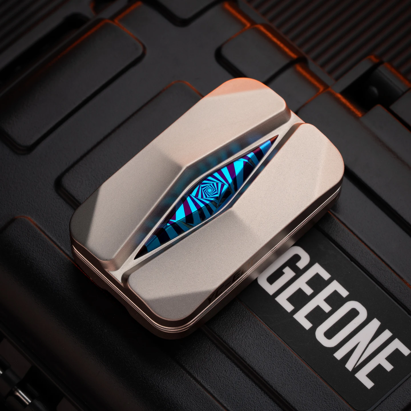 YC EDC エンプティマウンテン チタン製 無制限プッシュスライダー フィ