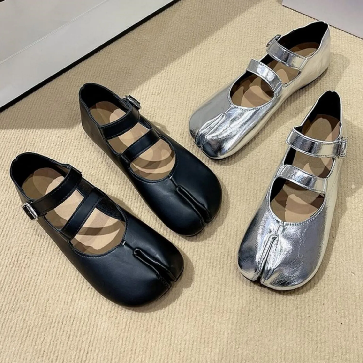 Silver Leather Split Toe Flat Shoes Woman Mary Janes Tabi Ninja Flats Female Cozy Dress Shoes Ankle Belt Moccasins Loafers Zapat