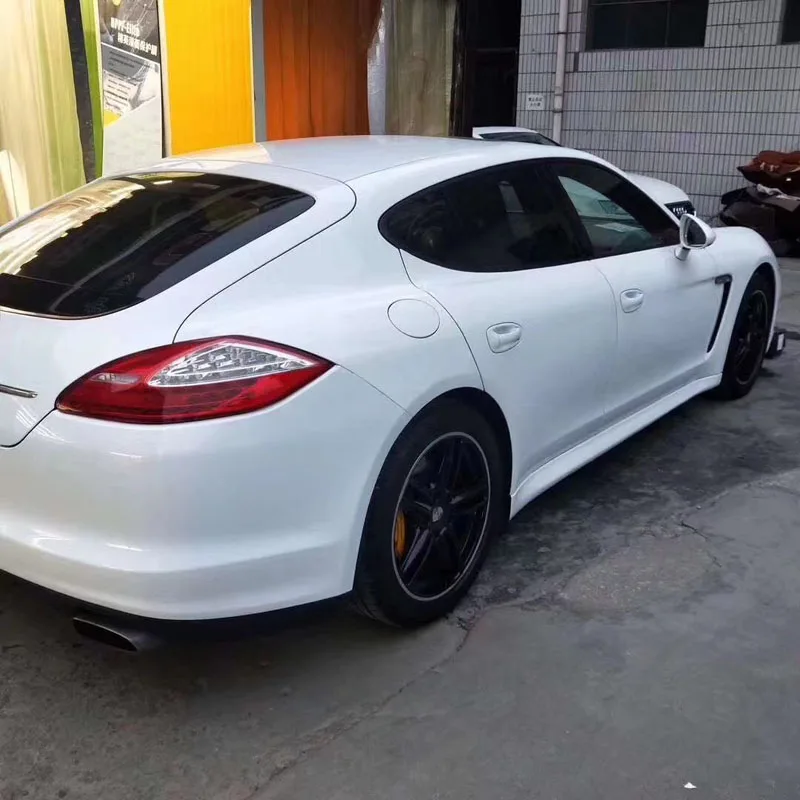 

Super Crystal Gloss White Vinyl Film Car Wrap Roll Air Release Technology DIY Car Wrapping Decal