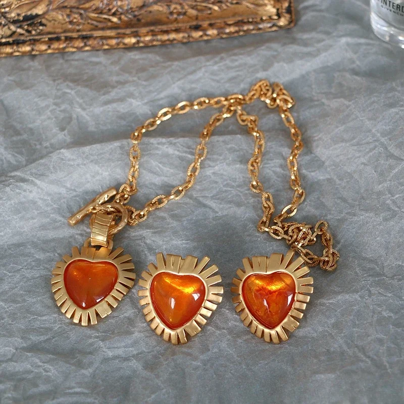 Classic Retro Orange Gemstone Heart Necklace Earrings Two-piece Set Designer New OT Chain Adjustable Charm Women's Jewelry Set