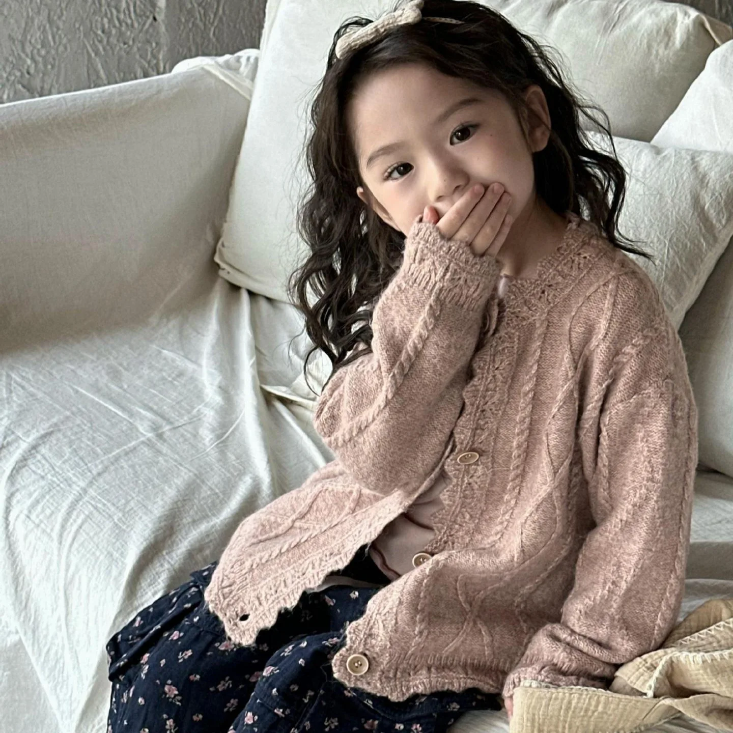 Girls Suit 2024 Autumn New Childrens Wear Korean Style Baby Girl Knitted Top Printed Bottom Floral Pants Three-piece Set Casual image 3
