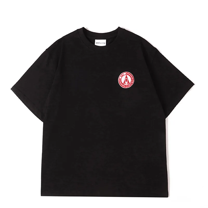 

Футболка с коротким рукавом и вышивкой в виде сердца